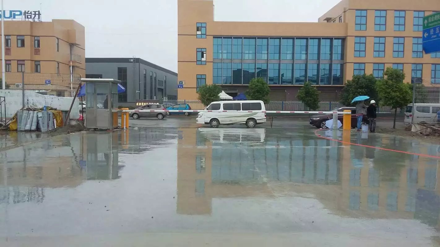 温州瓯海区温州瓯海区成都市物流公司道闸